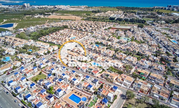 Resale - Bungalow - Los Altos