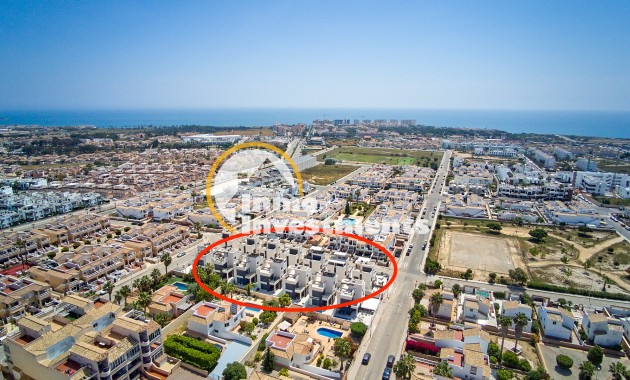 Reventa - Chalet independiente - Punta Prima