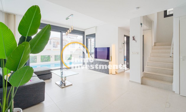 Reventa - Chalet independiente - Punta Prima
