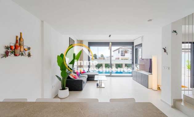 Reventa - Chalet independiente - Punta Prima