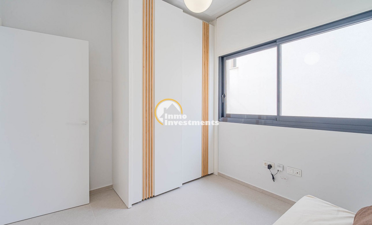 Reventa - Chalet independiente - Punta Prima