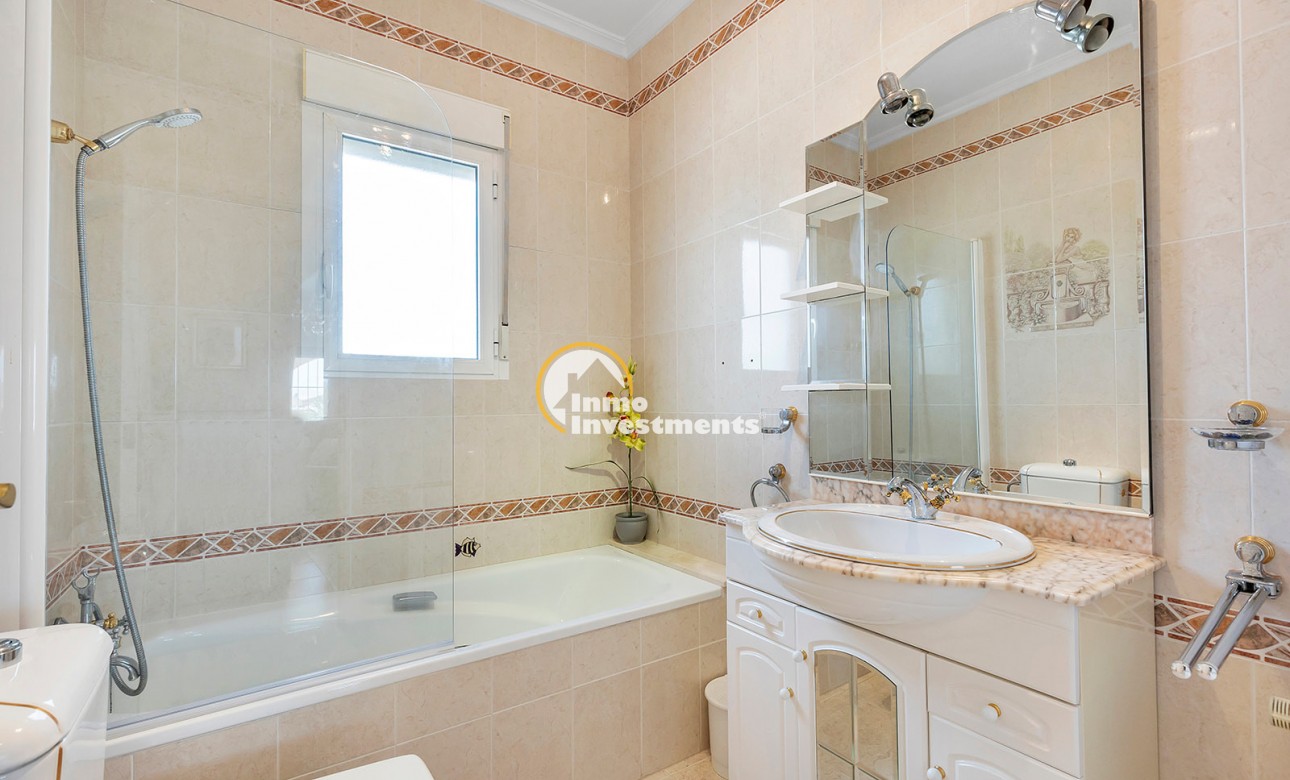 Reventa - Chalet independiente - La Marina