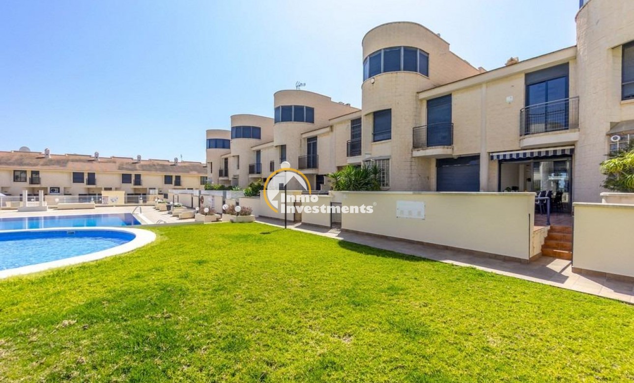 Reventa - Chalet adosado - Cabo Roig
