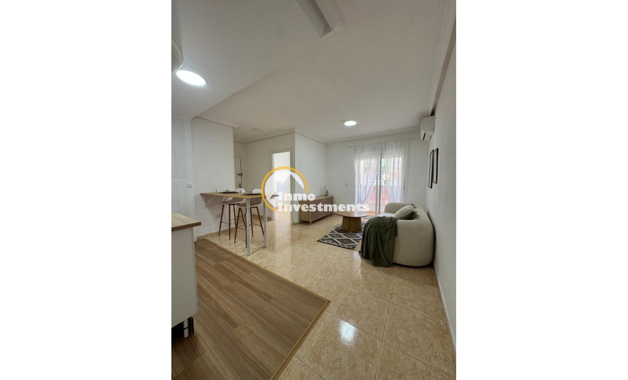 Resale - Apartment - Torrevieja