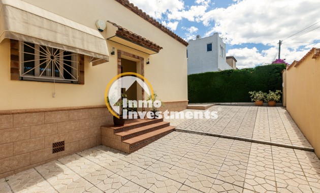 Resale - Semi detached villa - Los Balcones