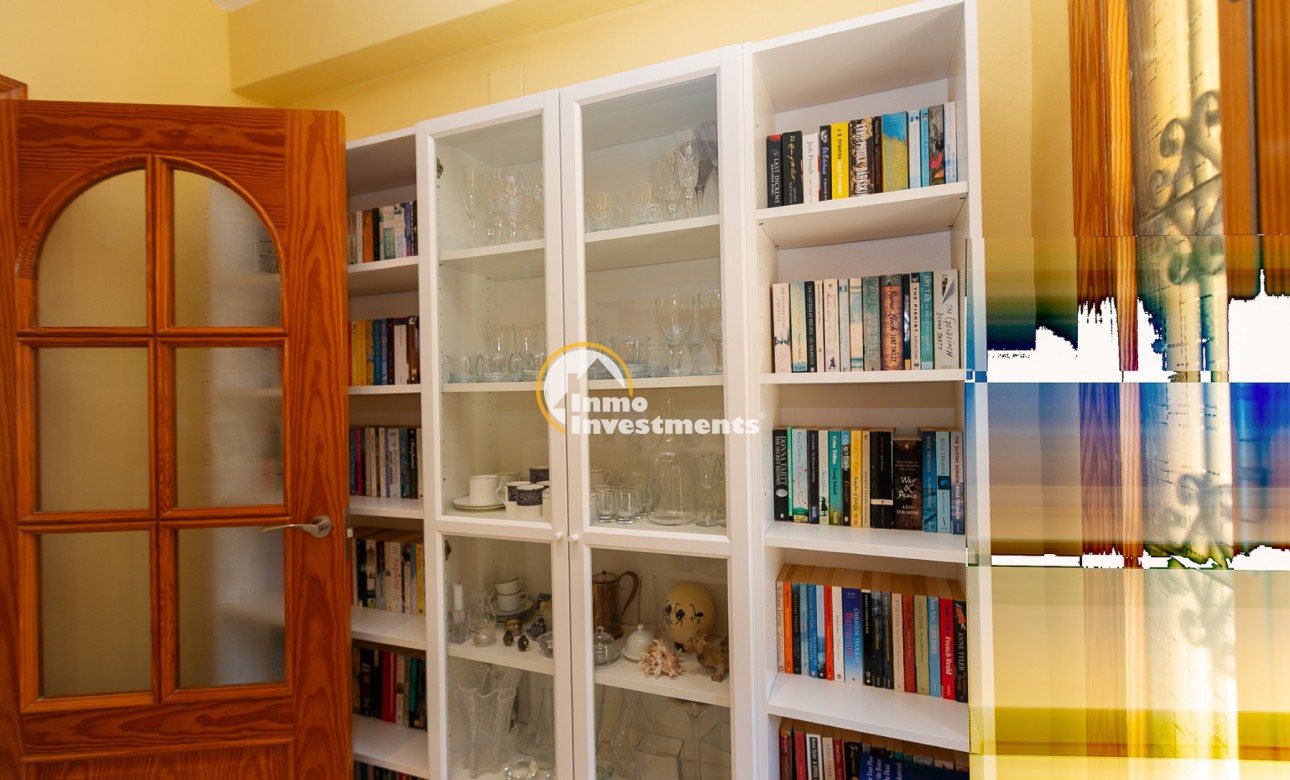 Resale - Semi detached villa - Los Balcones