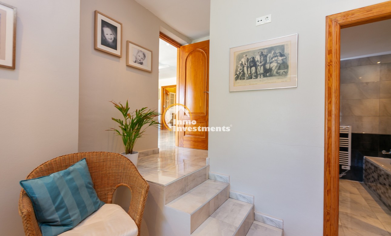 Resale - Semi detached villa - Los Balcones