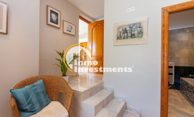 Resale - Semi detached villa - Los Balcones
