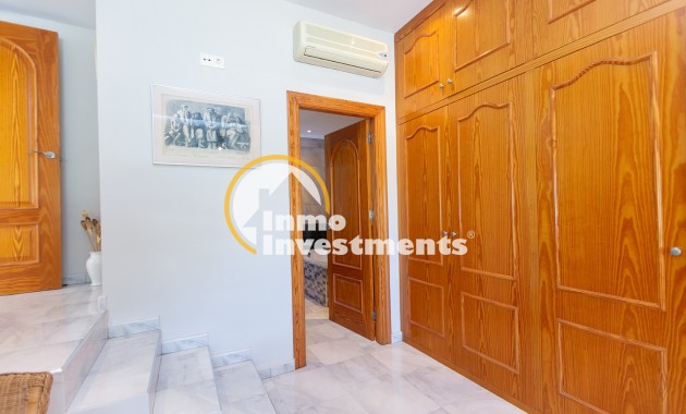 Resale - Semi detached villa - Los Balcones