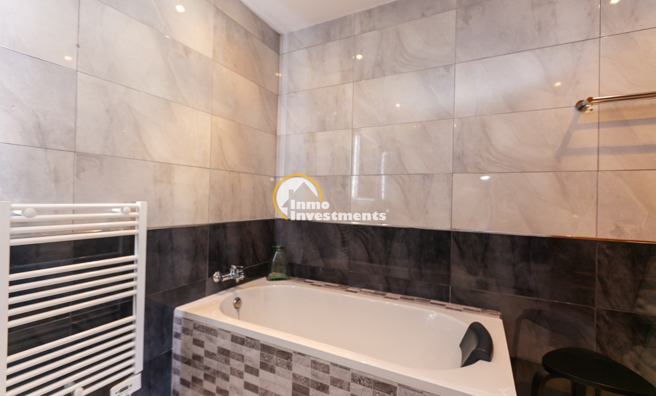 Resale - Semi detached villa - Los Balcones