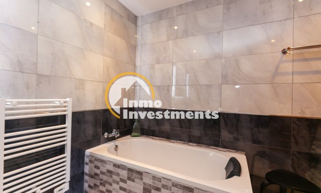 Resale - Semi detached villa - Los Balcones