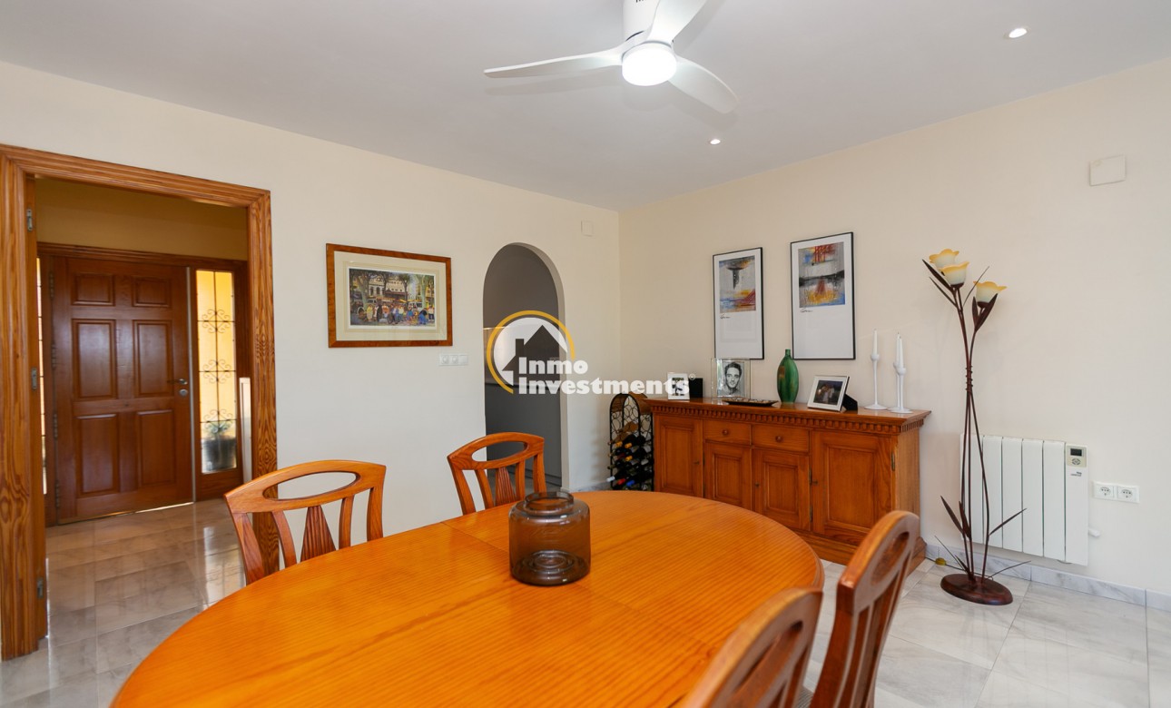Resale - Semi detached villa - Los Balcones