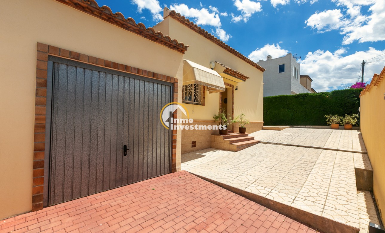 Resale - Semi detached villa - Los Balcones