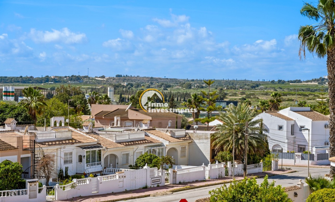 Bestaande bouw - Half vrijstaande villa - Benijófar - Monte Azul/ El Dorado