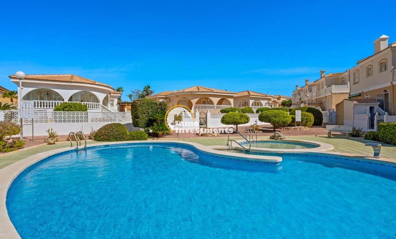 Bestaande bouw - Half vrijstaande villa - Benijófar - Monte Azul/ El Dorado