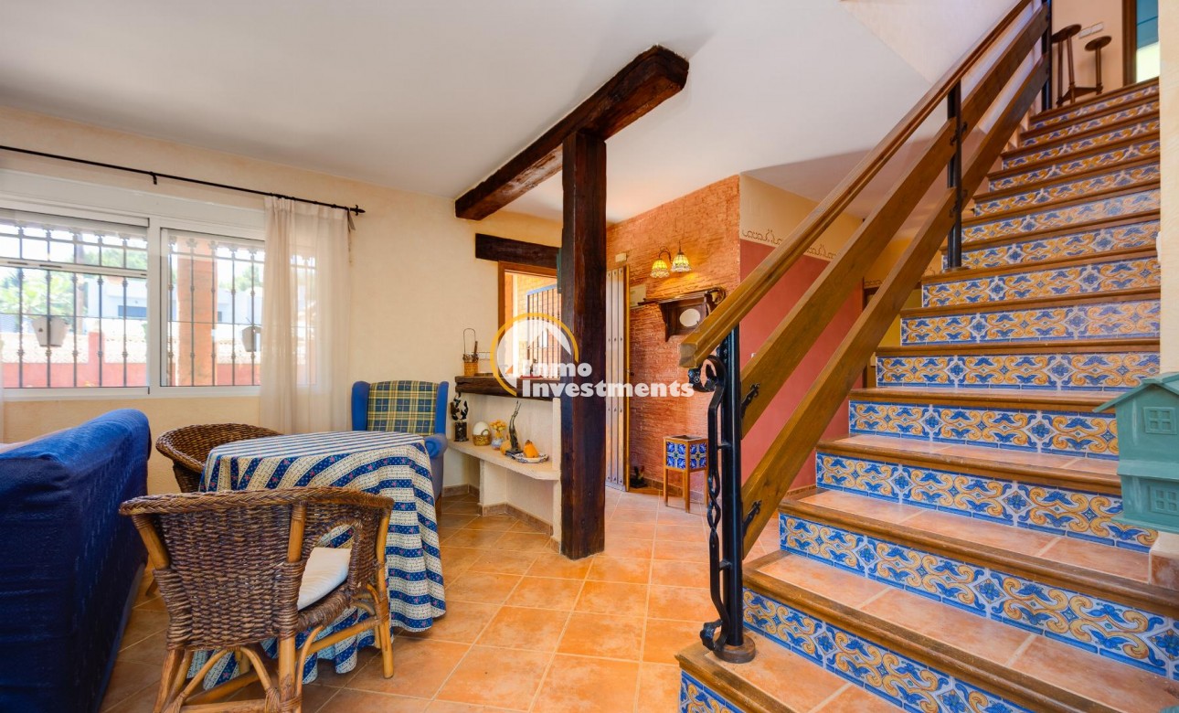 Resale - Villa - San Miguel de Salinas - San Miguel