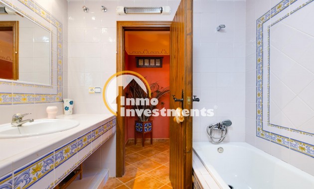 Resale - Villa - San Miguel de Salinas - San Miguel