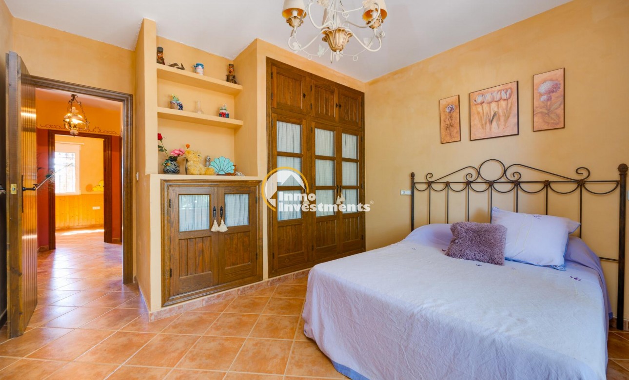 Resale - Villa - San Miguel de Salinas - San Miguel