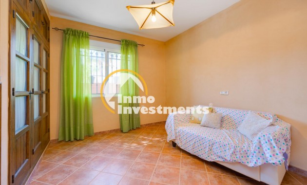 Resale - Villa - San Miguel de Salinas - San Miguel