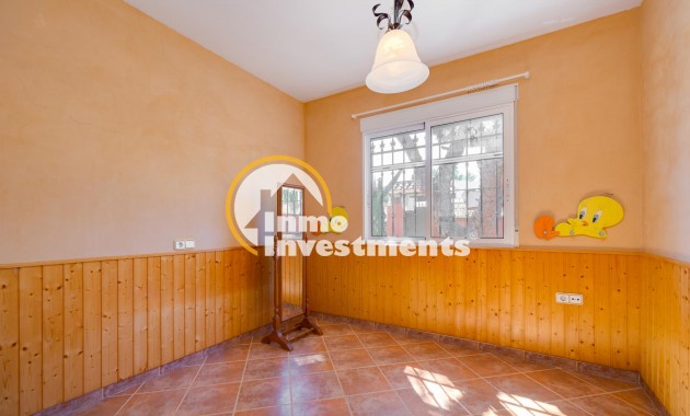 Resale - Villa - San Miguel de Salinas - San Miguel