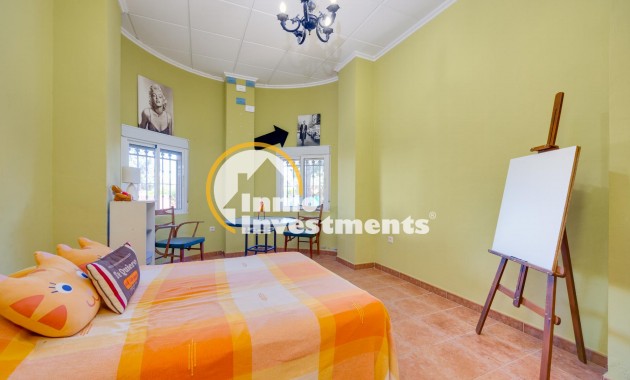 Resale - Villa - San Miguel de Salinas - San Miguel