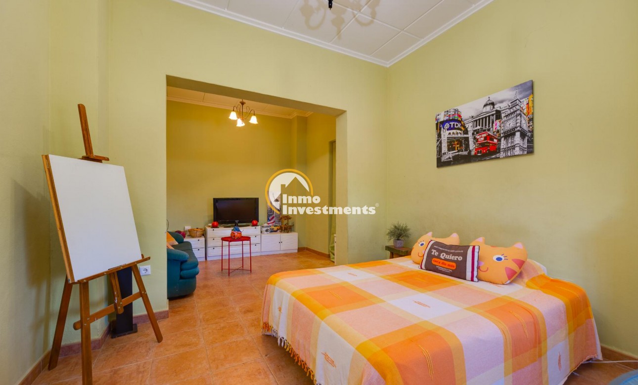Resale - Villa - San Miguel de Salinas - San Miguel