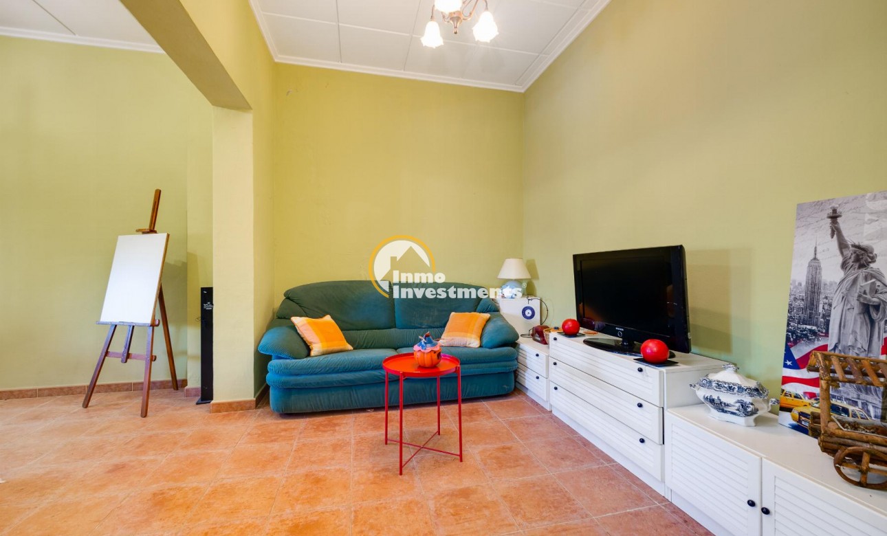 Resale - Villa - San Miguel de Salinas - San Miguel