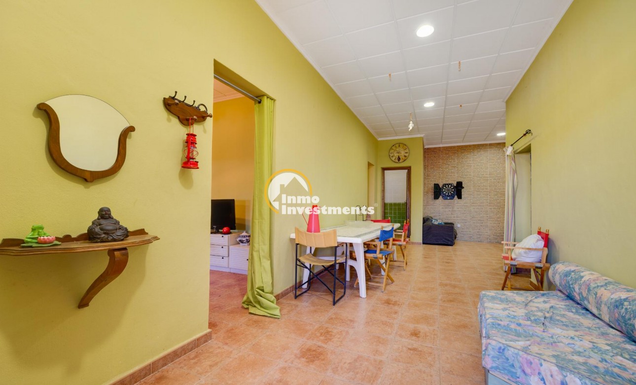 Resale - Villa - San Miguel de Salinas - San Miguel