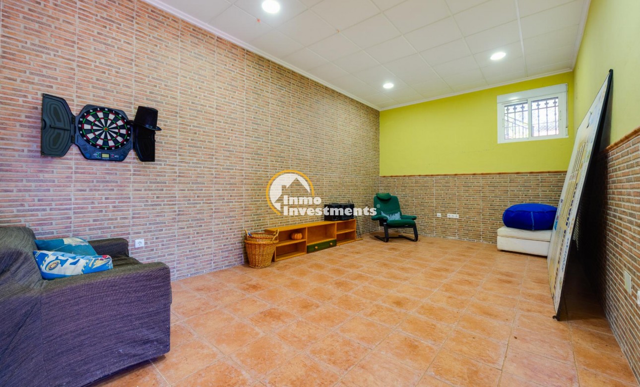 Resale - Villa - San Miguel de Salinas - San Miguel