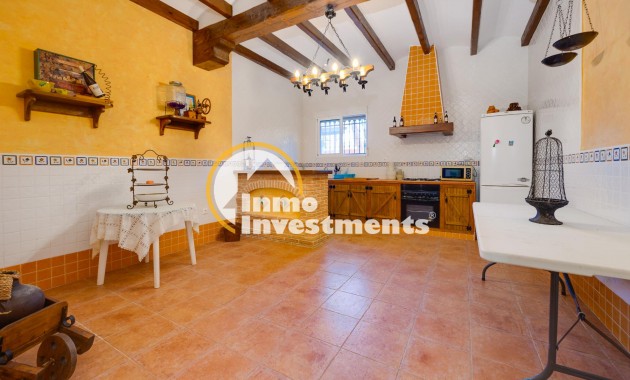 Resale - Villa - San Miguel de Salinas - San Miguel