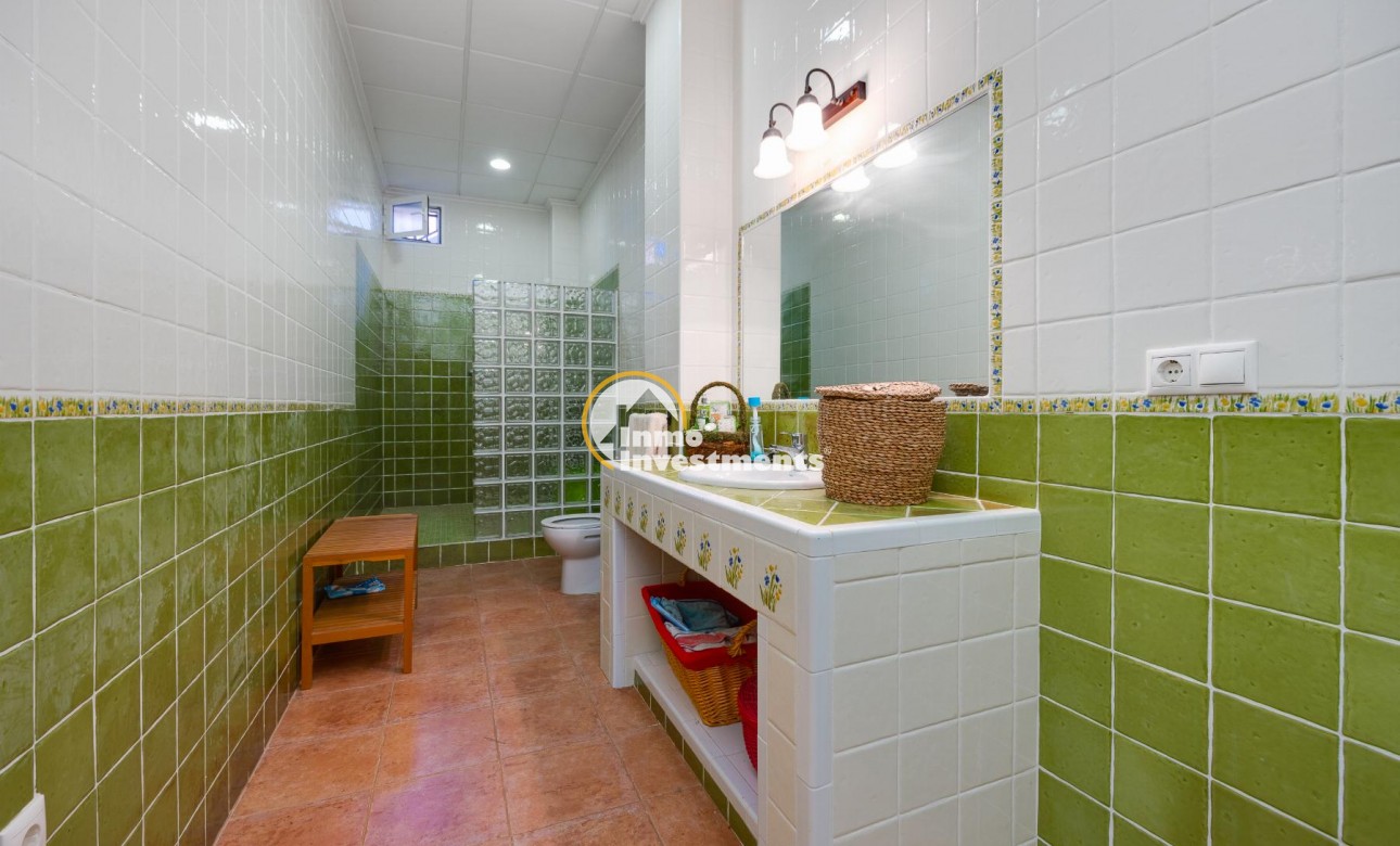 Resale - Villa - San Miguel de Salinas - San Miguel
