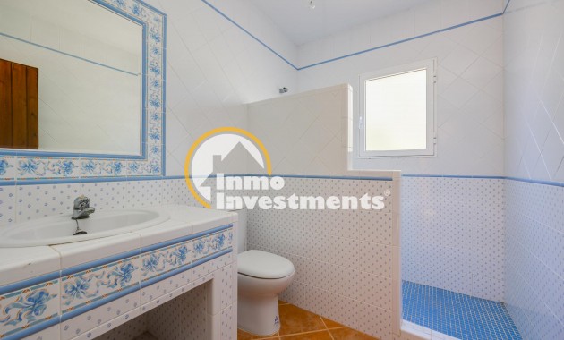 Resale - Villa - San Miguel de Salinas - San Miguel