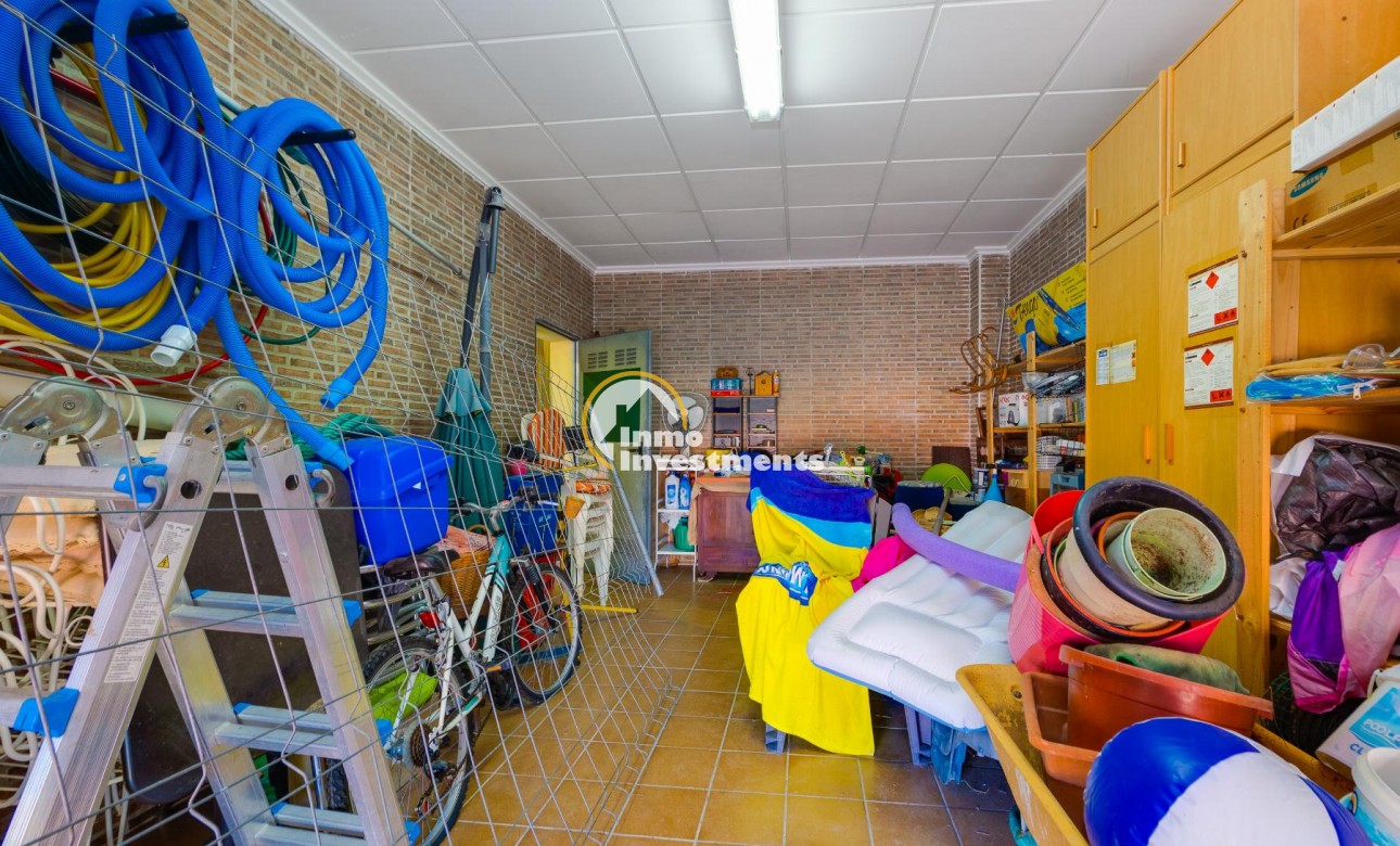 Resale - Villa - San Miguel de Salinas - San Miguel