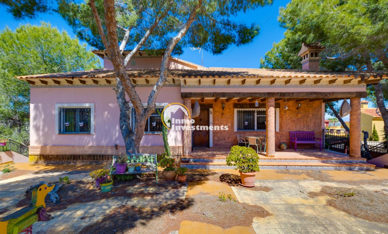 Resale - Villa - San Miguel de Salinas - San Miguel