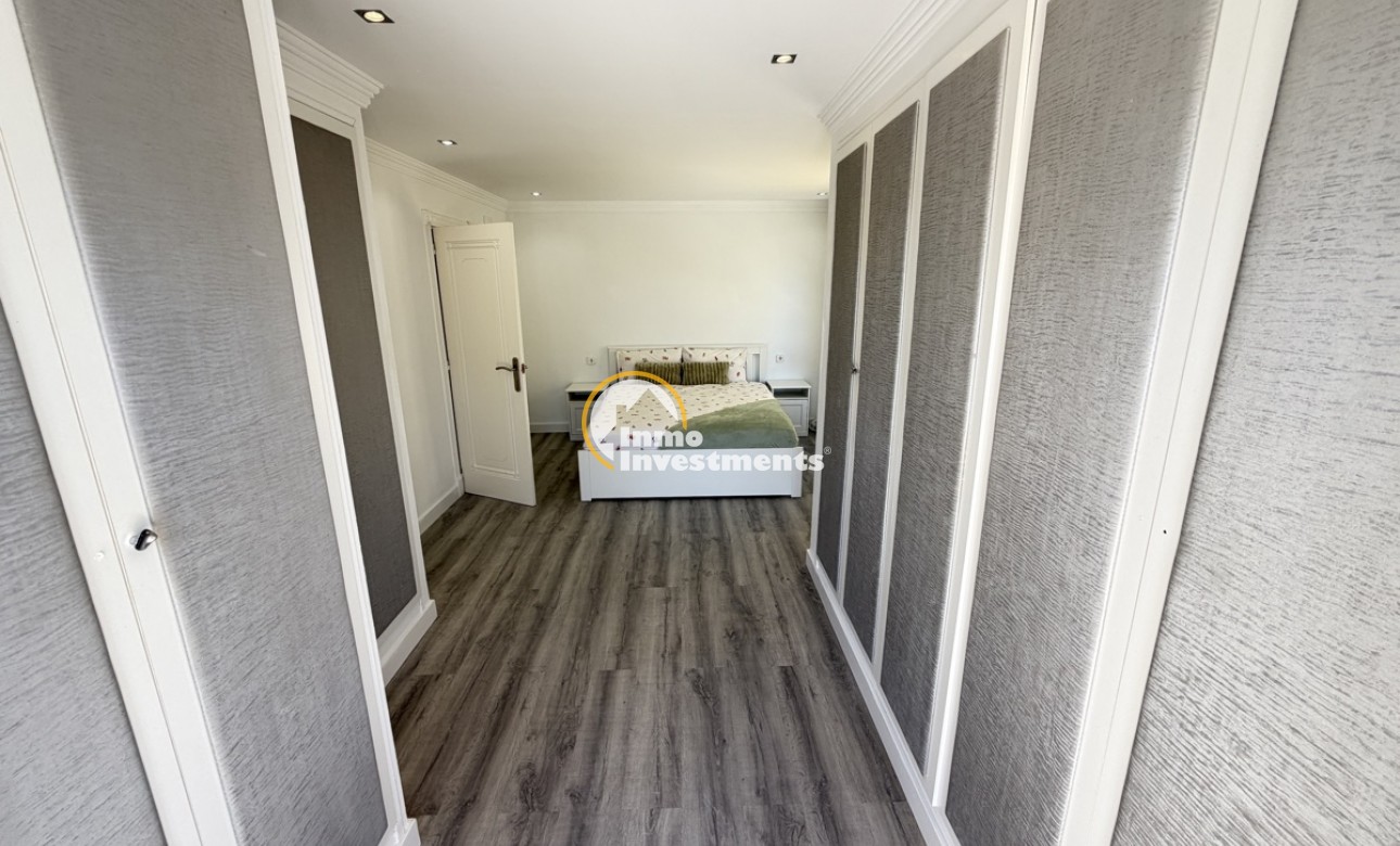 Resale - Villa - Las Ramblas - Las Ramblas Golf
