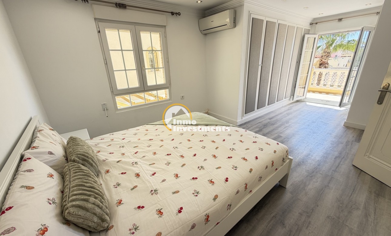 Resale - Villa - Las Ramblas - Las Ramblas Golf