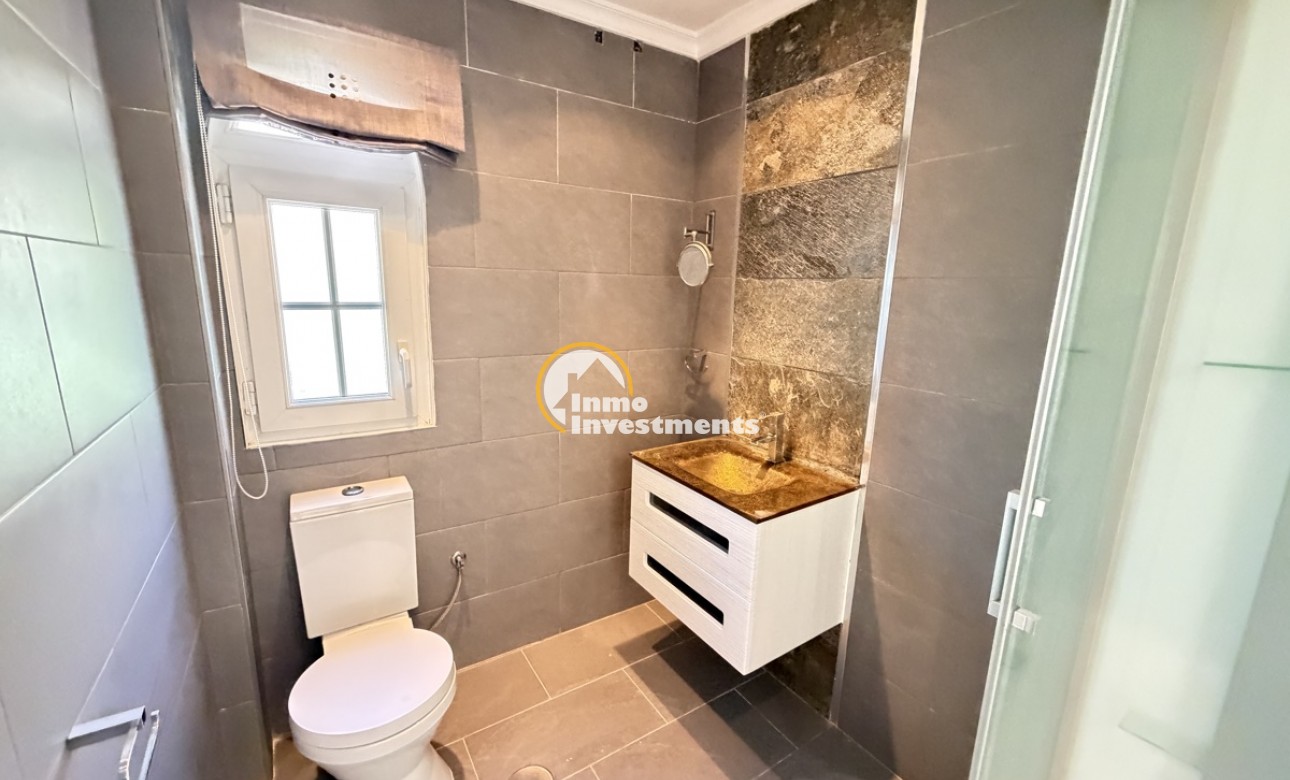 Resale - Villa - Las Ramblas - Las Ramblas Golf