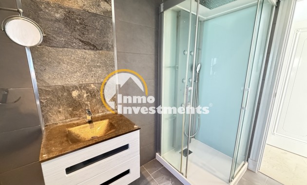 Resale - Villa - Las Ramblas - Las Ramblas Golf