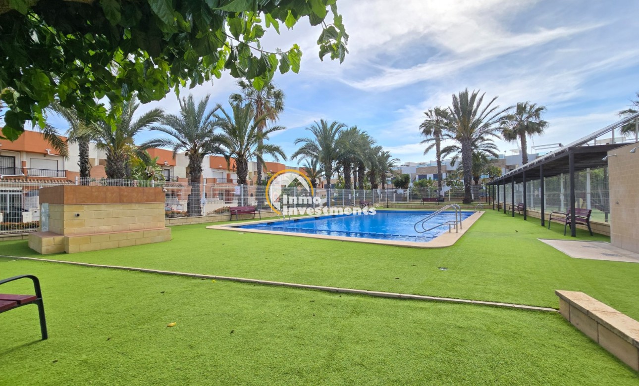 Resale - Apartment - Orihuela Costa - Pimienta