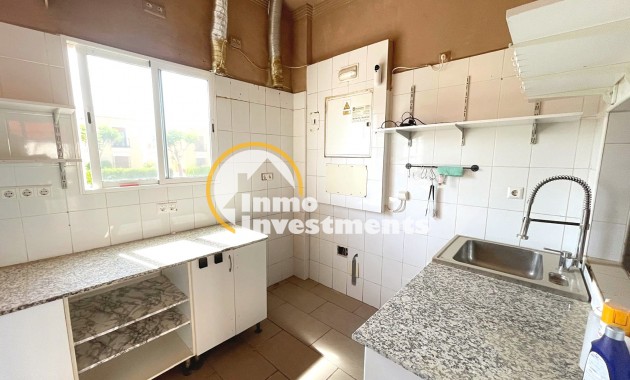 Resale - Commercial - Algorfa - La Finca Golf