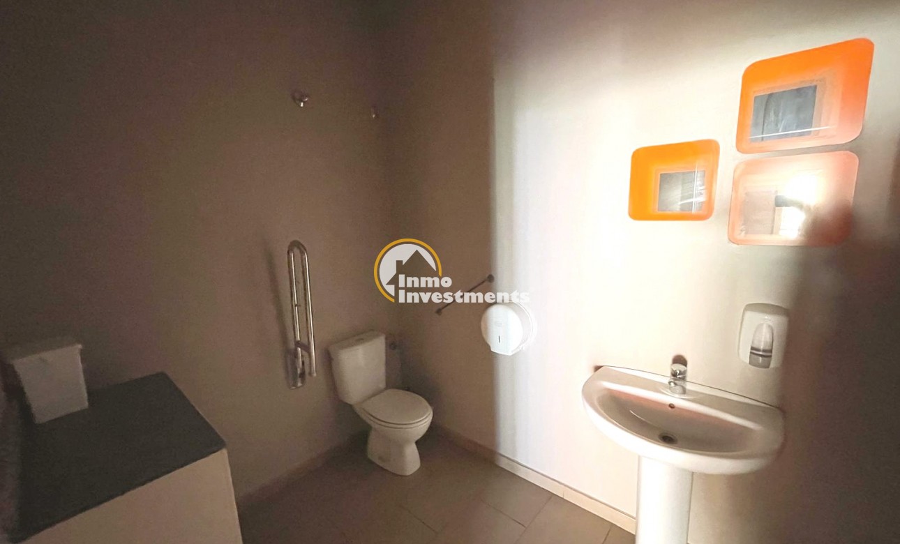 Resale - Commercial - Algorfa - La Finca Golf