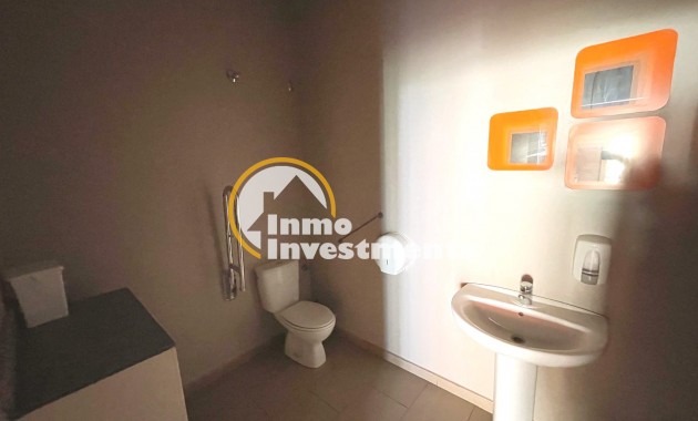 Resale - Commercial - Algorfa - La Finca Golf