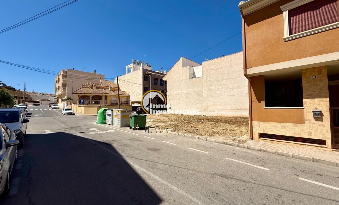 Resale - Land - San Miguel de Salinas - CENTRO URBANO