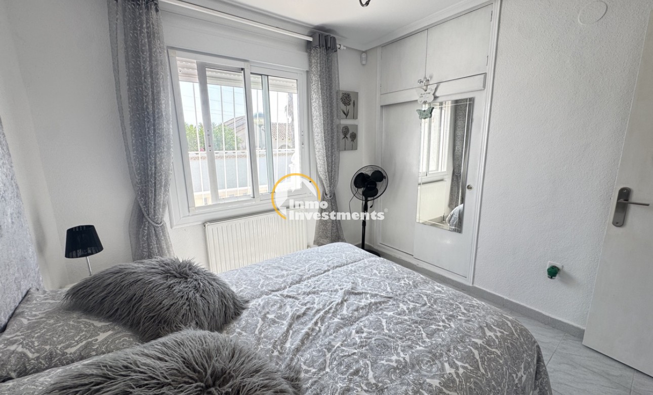 Resale - Villa - Villamartin - Eagles Nest 