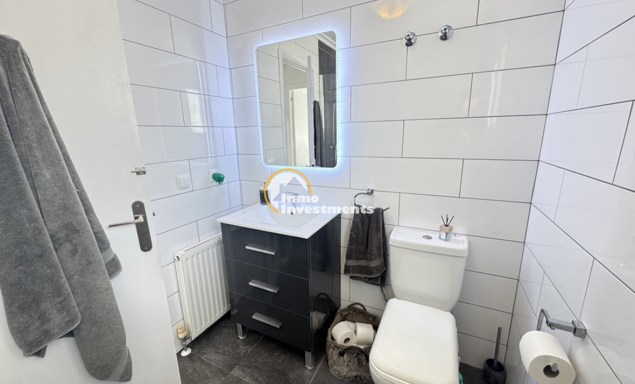 Resale - Villa - Villamartin - Eagles Nest 