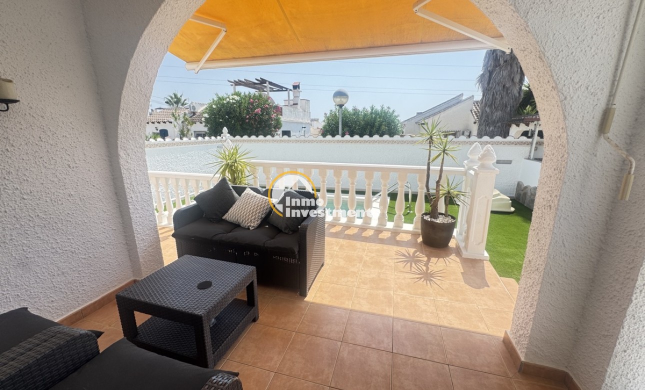 Resale - Villa - Villamartin - Eagles Nest 
