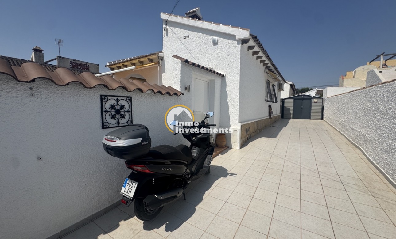 Resale - Villa - Villamartin - Eagles Nest 