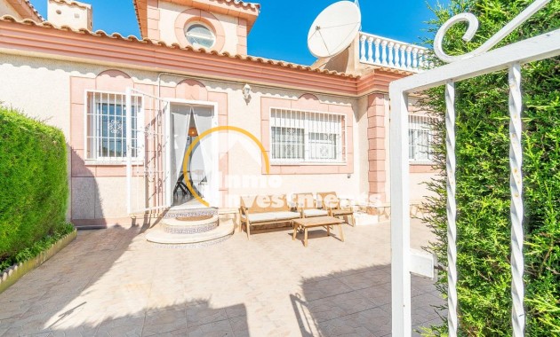 Till salu - Parhus - Playa Flamenca