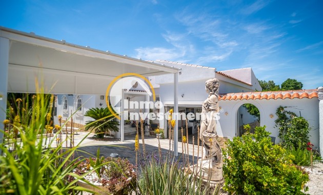Resale - Villa - La Marina