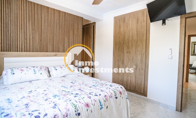 Resale - Villa - La Marina